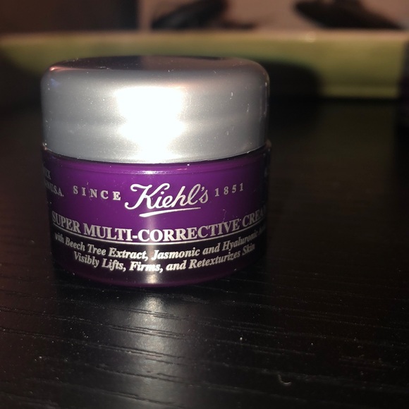 ❣️SALE❣️ kiehls super multi corrective cream - Picture 2 of 4